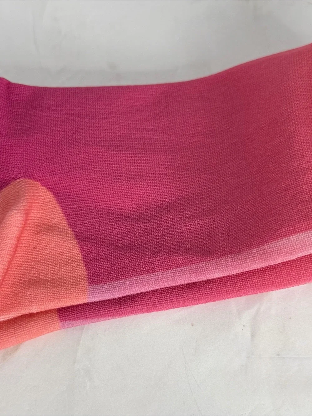 Goat Court HGC190 Purple Gradient Crew Socks Small/Medium NWT Streetwear